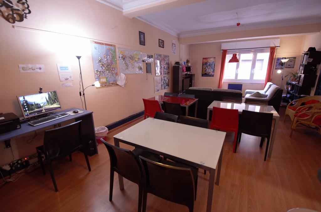 Hostel Hemingway Pamplona Buitenkant foto