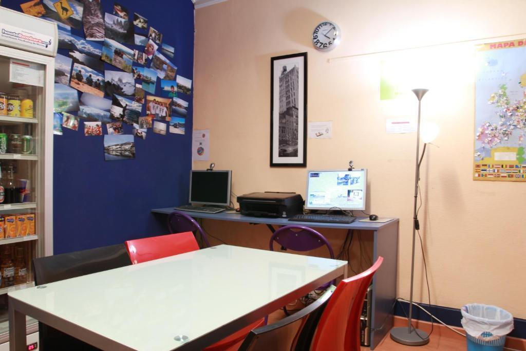 Hostel Hemingway Pamplona Buitenkant foto